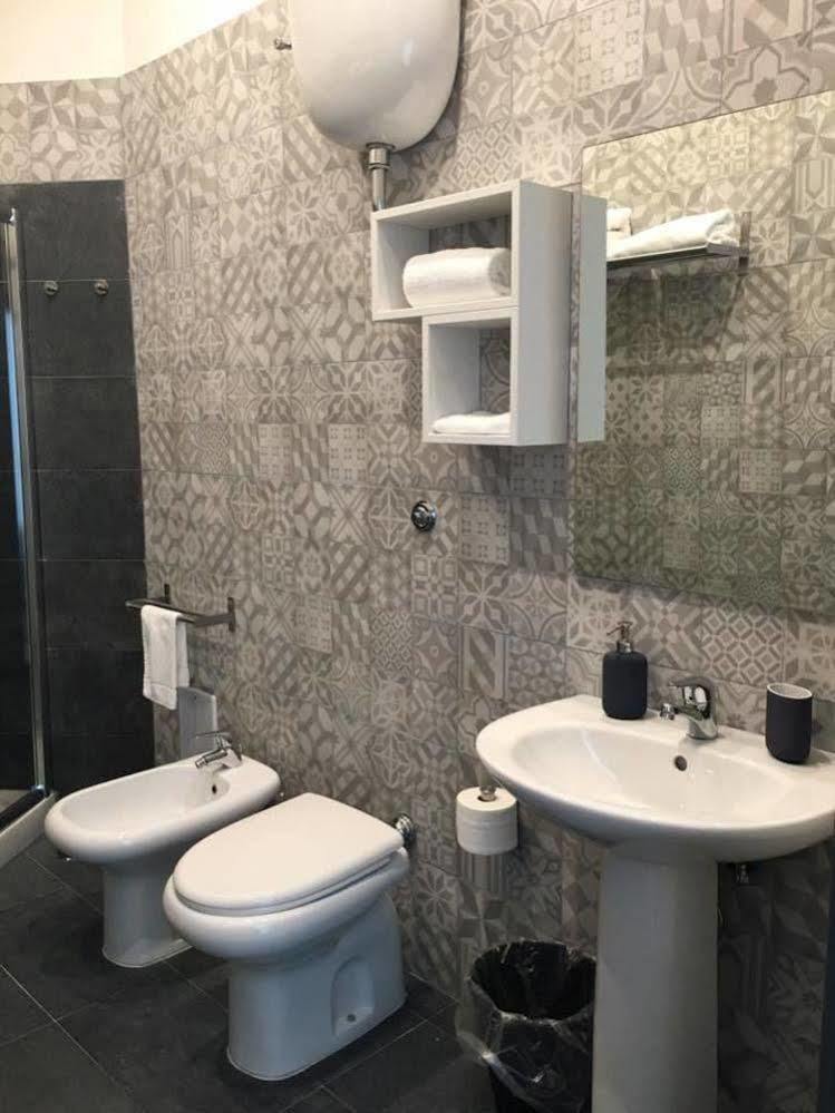 La Dimora Di Garibaldi Bed & Breakfast Napoli Ngoại thất bức ảnh